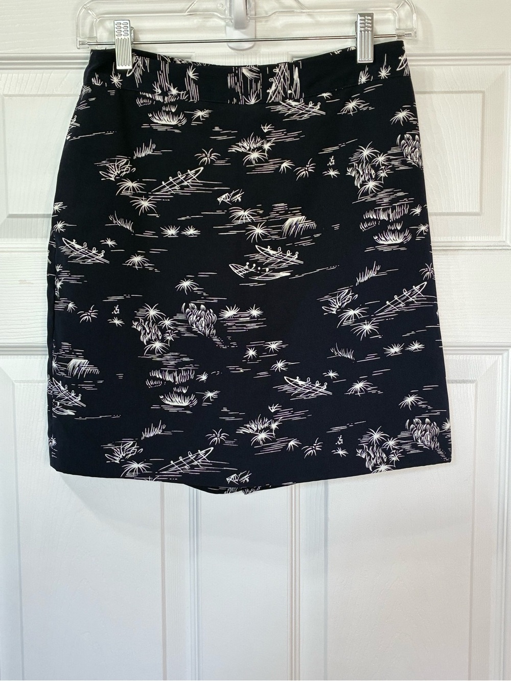 EP Pro Skort Womens 2 Back Zip Pockets Tropical Side Slits Golf. Pickleball